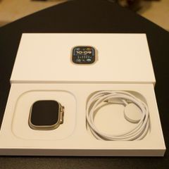 Apple Watch Ultra 2 100% battery health