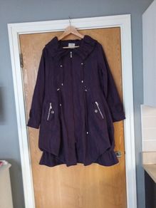 Lailishi Coat. .  S.46- 16/18.