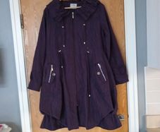 Lailishi Coat. .  S.46- 16/18.