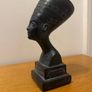 Small Nefertiti statuette Image 2