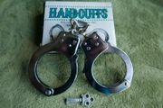 Hand Cuffs with one key