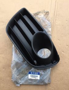 RH Bumper Grille (Fiat Punto 188 FL)