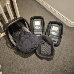Car Seat + 2 qty Isofix