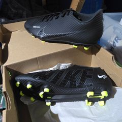 nike footbball boots kids