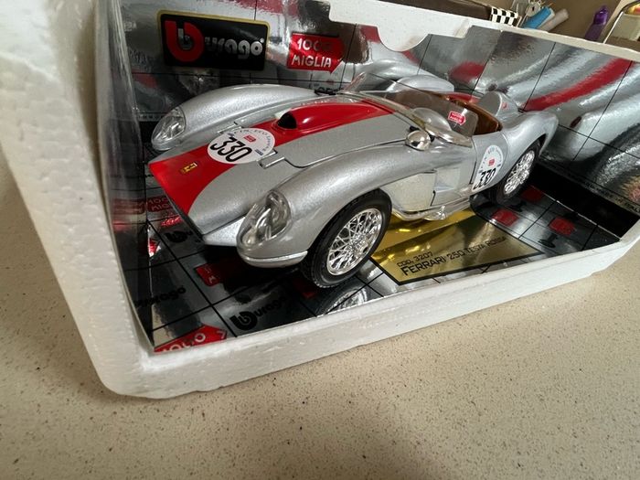 Mille Miglia Burago Model Car Scale 1/18
