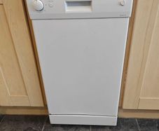 Slimline dishwasher - Leaking door