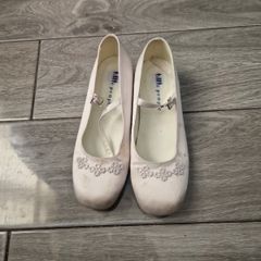 kids shoes