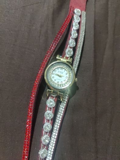 girls watch