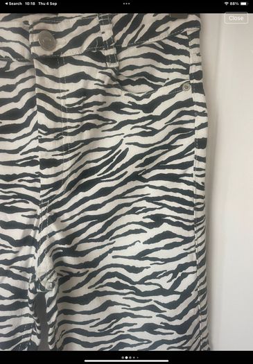 jeans Zara high rise skinny animal print size 12
