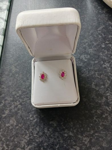 9ct gold earings