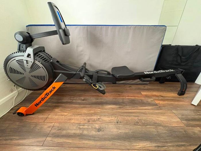 NordicTrack RX800 Foldable Rowing Machine Space Saver Excellent Condition