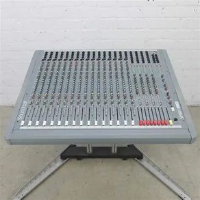 Soundcraft Spirit Studio 16