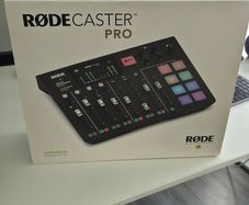 RODECaster Pro Podcast Mixer (Excellent Condition)