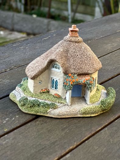 Lilliput Lane Cats Coombe Cottage