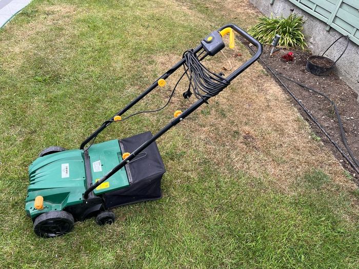 Screwfix electric Scarifier hardly used