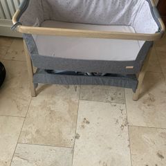 Tutti bambini cozee co sleeper