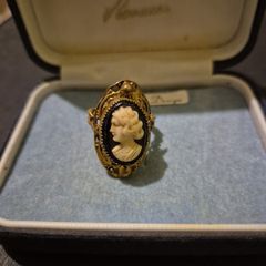 Rare Find: Vintage Cameo Ornamental Ring