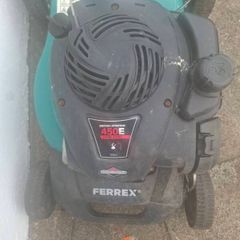 Briggs  and  stratton  engine