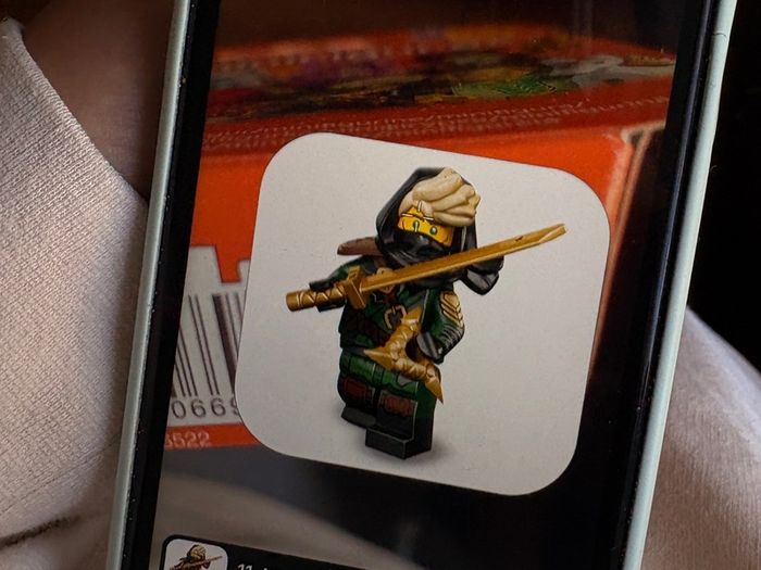Lego Minifigures series 29 mysterious Ronin / LIoyd
