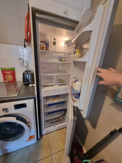 Hotpoint Fridge Freezer Silver Fully Working Quick Sale