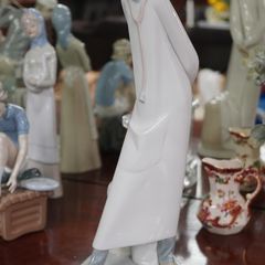 Lladro_The Doctor / Professor_Porcelain Figurine