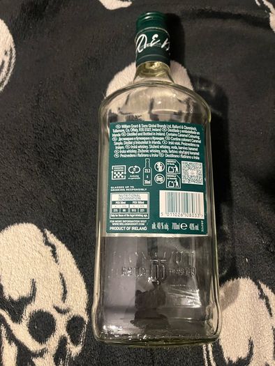 Whisky Empty bottles