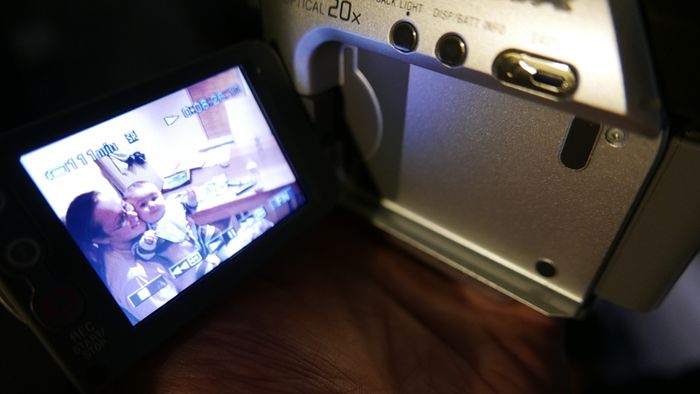 Sony Digital HandyCam DCR-HC22E MiniDV Camcorder Video Camera NTSC Japan silver