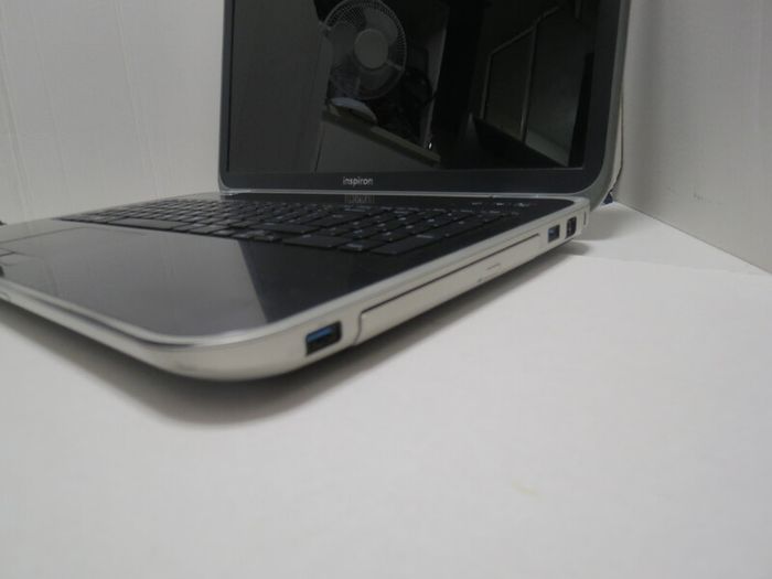 Laptop Dell Inspiron 5720