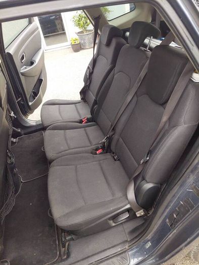 2014 Kia Carens