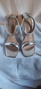 La Bottine Souriante Silver Heel Sandles