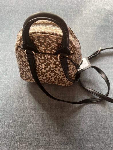 DKNY Handbag (brand new)