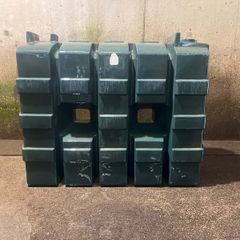 Oil tank