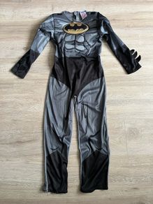 batman costume 7/8