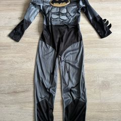 batman costume 7/8