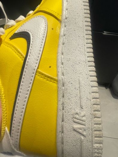 Nike Air Force One LV8 - Tour Yellow/Black/White