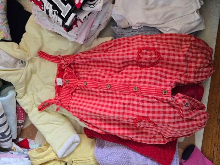 Baby girl clothes bundle 9 to 12 months