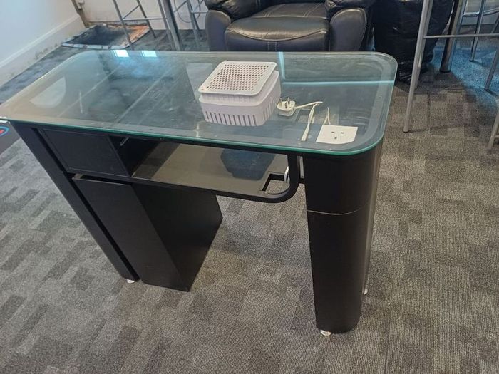 Nail Table