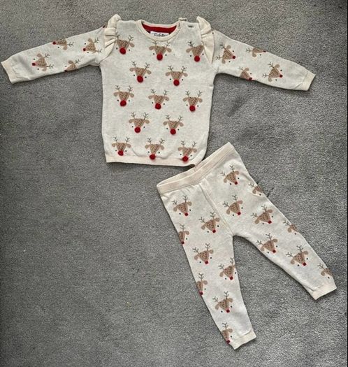9-12mnts baby girl Christmas clothes bundle
