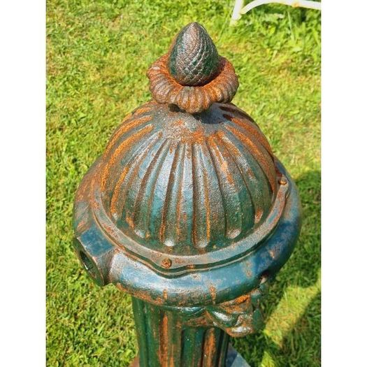 Village Pump Green H240