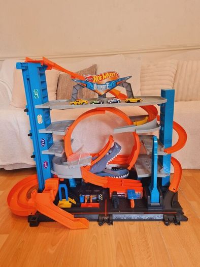 hotwheels ultimate garage