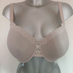 M&S Beige underwired lightly padded bra size UK38E EU85F Postage included