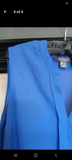 Gorgeous Blouse's Size 10.