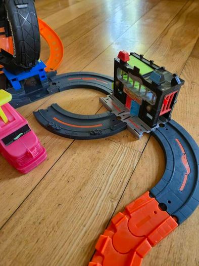 Hot wheels city