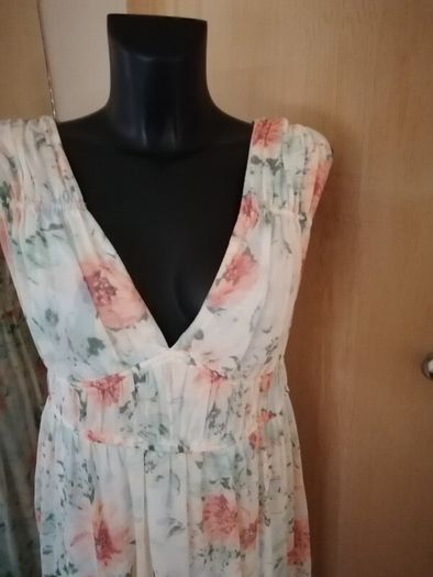 Women's Dress NWT SIZE Medium