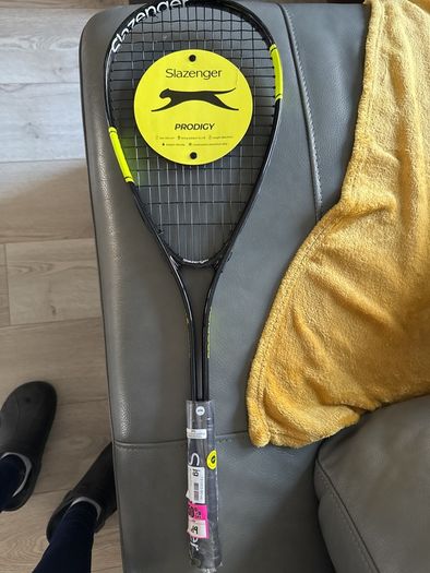 New squash racket