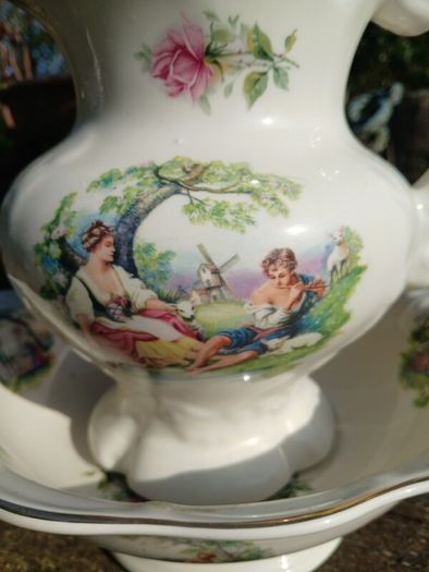 Staffordshire jug and basin