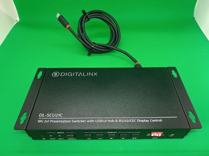 Postage - 2 x Digitalinx DL-SCU21C Presentation Switcher