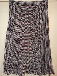 Perfect for Summer. stunning multi coloured pleated midi skirt