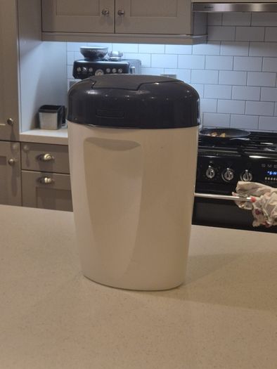 Tommy Tippee nappy bin
