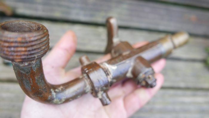 Antique Brass Barrel Taps